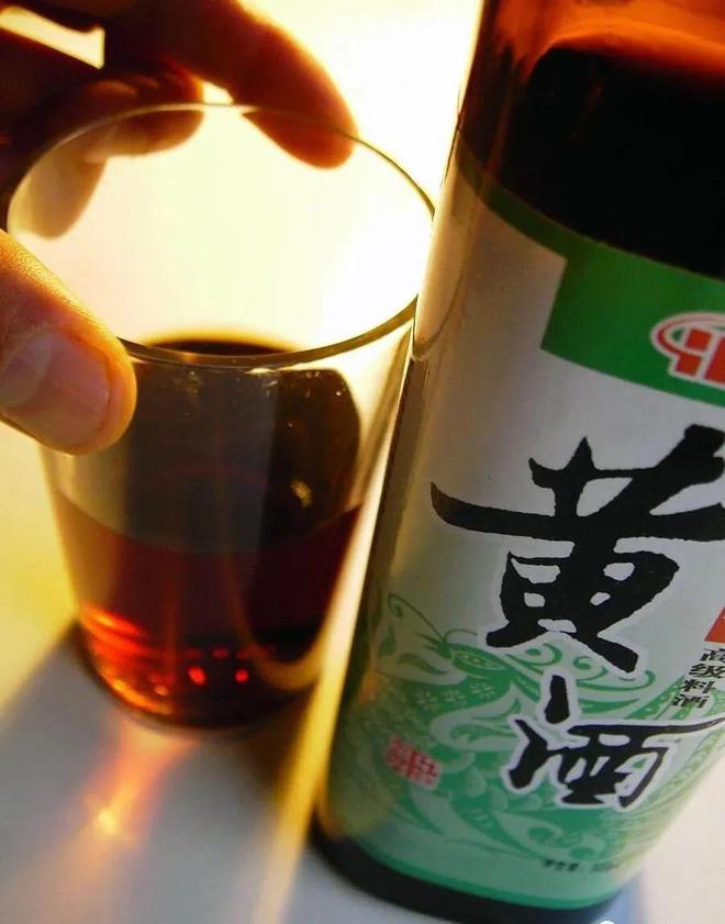 黃酒，料酒，花雕酒有啥區(qū)別？差別不止一點