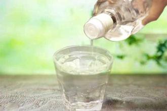 釀酒大師揭秘“內(nèi)幕”，這些白酒存放越久越難喝，喝酒人一定要看！