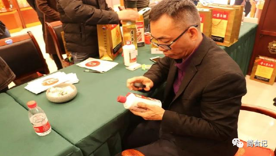 青島茅臺(tái)酒回收_茅臺(tái)青島回收酒價(jià)格表_青島茅臺(tái)酒回收價(jià)格查詢