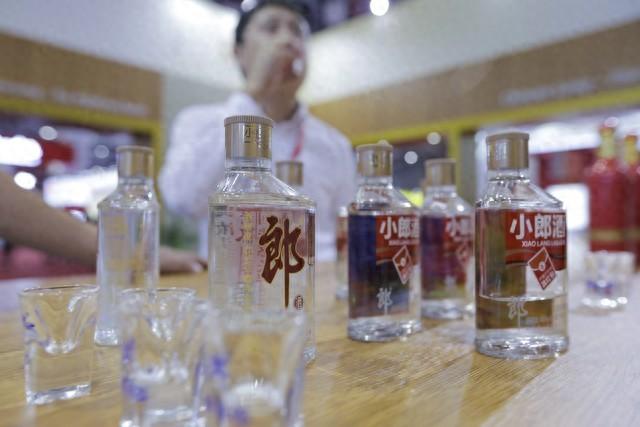 董酒五大系列大揭秘：白酒界的‘醉’獨特魅力！